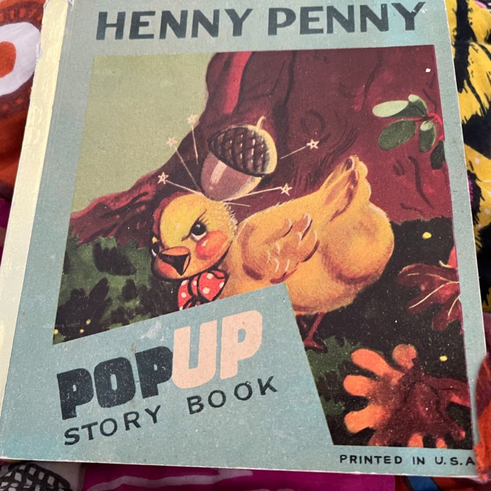 Lot of vintage POPUP childrens books.